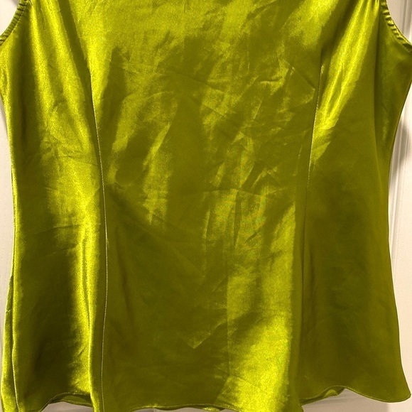 SATINY green luxurious sleeveless top. Asymmetrical neckline. XL
C - Picture 8 of 10